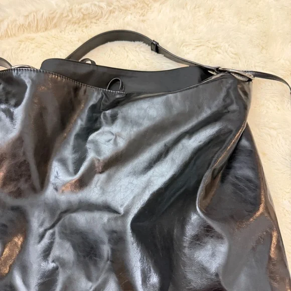Zara Black Slouchy Leather Tote with Pouch - Picture 2 of 6